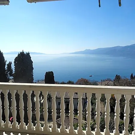 Lamia Na Uzvisini S Pogledom Na Ξενοδοχείο Ριέκα