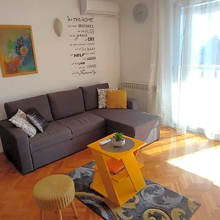 Ξενοδοχείο Lamia Na Uzvisini S Pogledom Na 3*